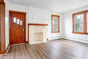 1818 VanBuren St, Aliquippa, PA 15001 - Photo 10