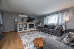 2408 Ridge Rd, South Park, PA 15129 - Photo 6
