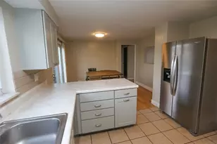 304 Millport Rd, West Mifflin, PA 15122 - Photo 10