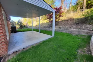215 Black Oak Dr, Scott Township, PA 15220 - Photo 32