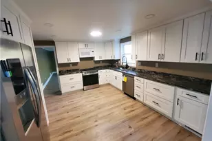 215 Black Oak Dr, Scott Township, PA 15220 - Photo 16