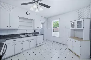 896 Alcoma St, Sharon, PA 16146 - Photo 12