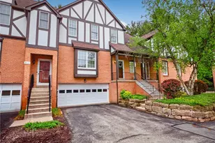 313 Kingsberry Cir, Pittsburgh, PA 15234 - Photo 2