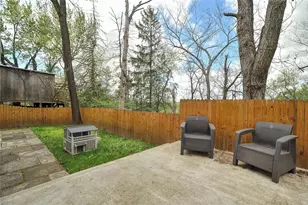 2131 Lindsay Road Rd, Blackridge, PA 15221 - Photo 16