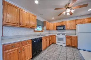 209 Falcon Ridge Dr, New Kensington, PA 15068 - Photo 8