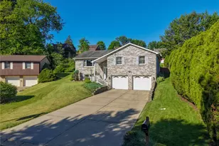 209 Falcon Ridge Dr, New Kensington, PA 15068 - Photo 2
