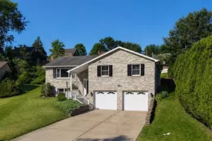 209 Falcon Ridge Dr, New Kensington, PA 15068 - Photo 2