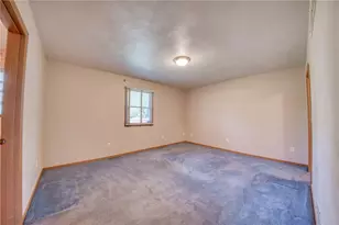 209 Falcon Ridge Dr, New Kensington, PA 15068 - Photo 18