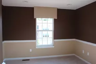 325 Broadstone Dr, Adams Township, PA 16046 - Photo 10