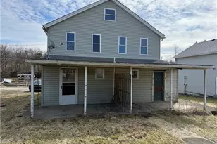 151 152 Meadow St, Mt Pleasant Twp, PA 15378 - Photo 2