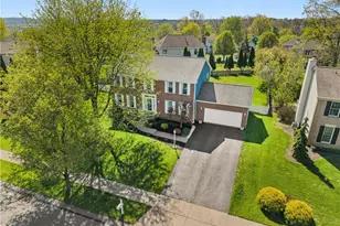 121 Tiffany Ridge Dr, Moon/Crescent Twp, PA 15108 - Photo 2