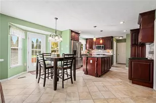 121 Tiffany Ridge Dr, Moon/Crescent Twp, PA 15108 - Photo 4