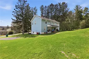 132 Waterloo St, Somerset Township, PA 15541 - Photo 2