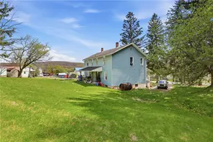 132 Waterloo St, Somerset Township, PA 15541 - Photo 6