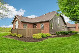 1218 Murry Chase Ln, Murrysville, PA 15668 - Photo 2