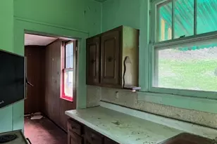 84 Union St, Brownsville, PA 15417 - Photo 6
