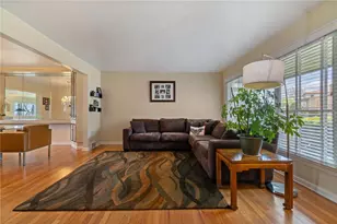 6577 Rosemoor St, Pittsburgh, PA 15217 - Photo 6