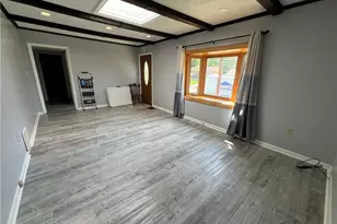 203 Carson St, Springdale Township, PA 15144 - Photo 6