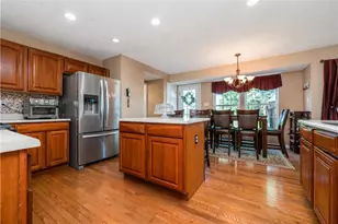 120 Walnut Cir, Elizabeth Twp/Boro, PA 15037 - Photo 10