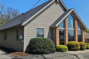 1637 N Main St Ext, Center Township, PA 16001 - Photo 1