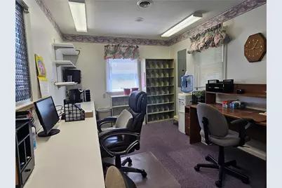 1637 N Main Street Ext, Center Township, PA 16001 - Photo 8