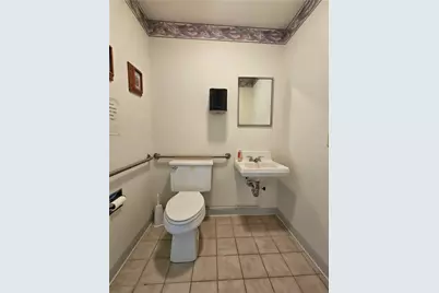 1637 N Main Street Ext, Center Township, PA 16001 - Photo 18