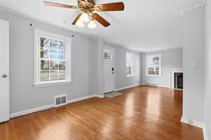 2012 Pleasant St, Bethel Park, PA 15102 - Photo 8