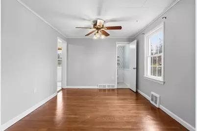 2012 Pleasant St, Bethel Park, PA 15102 - Photo 8