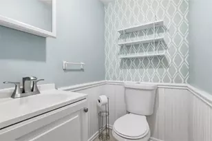 2012 Pleasant St, Bethel Park, PA 15102 - Photo 6