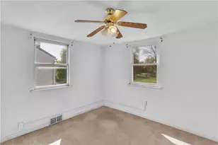 221 E Metzger Ave, Twp of But SE, PA 16001 - Photo 16