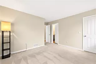 243 Cumberland Dr, Seven Fields Boro, PA 16046 - Photo 10