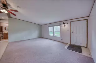 200 Cottage Ln, Forward Township, PA 16033 - Photo 10