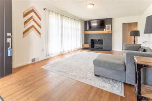 289 Hamburg Rd, Delaware Township, PA 16154 - Photo 2