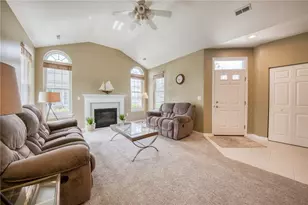 2072 Winchester Ct, Connoquenessing Township, PA 16053 - Photo 8