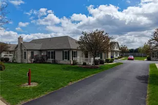 2072 Winchester Ct, Connoquenessing Township, PA 16053 - Photo 4
