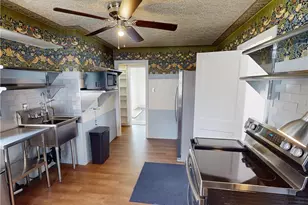 108 E Muntz Ave, Twp of But SW, PA 16001 - Photo 14
