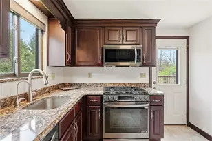 4972 Field Acres Dr, Hampton, PA 15044 - Photo 12