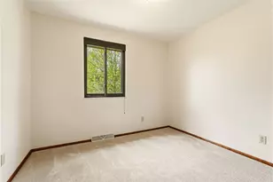 4972 Field Acres Dr, Hampton, PA 15044 - Photo 26