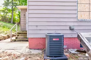 645 Virginia Ave, Rochester, PA 15074 - Photo 6