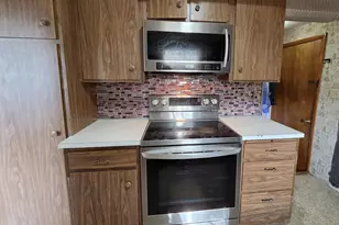 512 Ridgeway Ave, Grove City Boro, PA 16127 - Photo 8