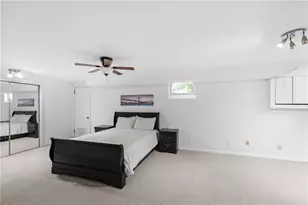 1090 Lakemont Dr, Pittsburgh, PA 15243 - Photo 14