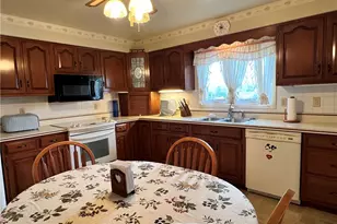 200 Hill St, Blairsville Area, PA 15717 - Photo 10