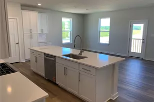 1010 Madisyn Ln, Middlesex Township, PA 16059 - Photo 4