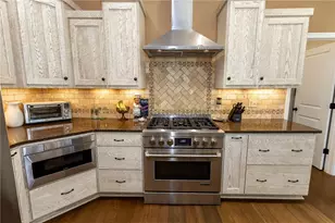 130 E Parker Rd, Findley Township, PA 16137 - Photo 6