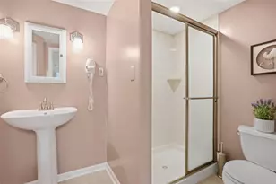 1816 Vollmer Dr, Pittsburgh, PA 15116 - Photo 32