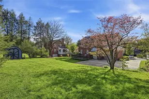1816 Vollmer Dr, Pittsburgh, PA 15116 - Photo 38