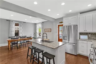 365 Pennsylvania Ave, Oakmont, PA 15139 - Photo 16