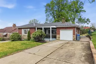 2745 Van Buren Dr, Lower Burrell, PA 15068 - Photo 2
