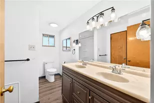 9885 Neuhart Blvd, Pittsburgh, PA 15090 - Photo 18