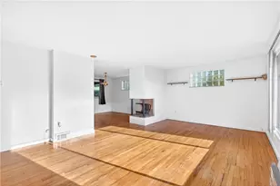 9885 Neuhart Blvd, Pittsburgh, PA 15090 - Photo 4